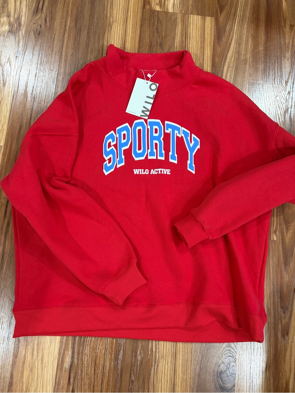 Wilo Red funnel neck Sweater medium